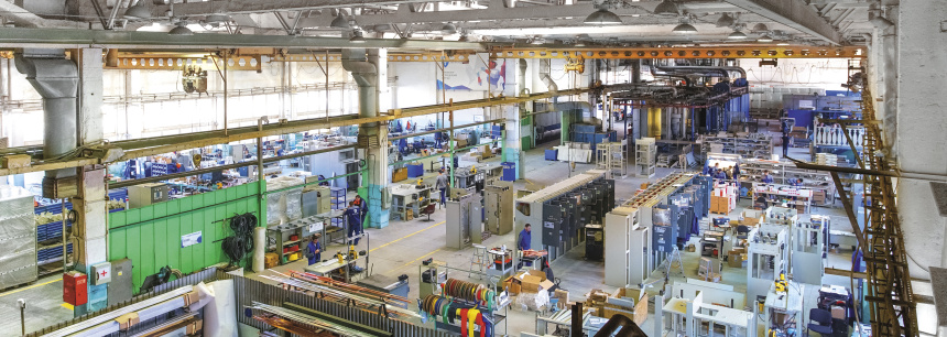 Челябинский завод снабжает компании Севера электрооборудованием